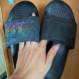 Rip n dip holographic slides